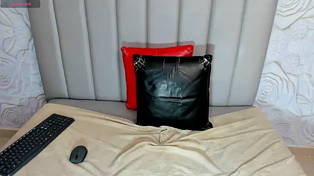 XXX chat uživo modela JeanLuc_Live