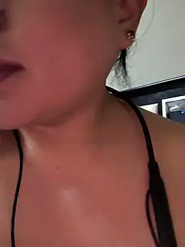 Kasandra02 live XXX chat
