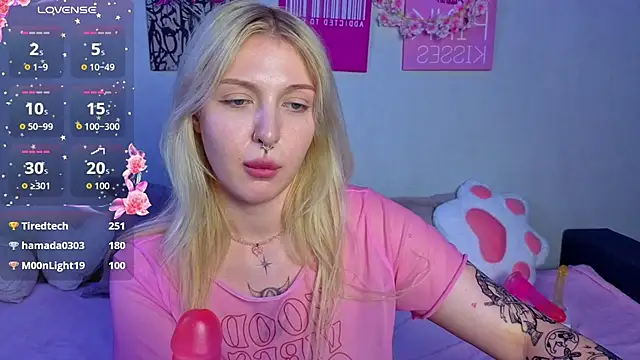 Chat +18 de BlondieSummer ao vivo