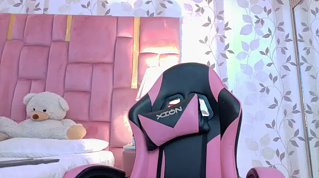 Chat +18 de ScarletJons ao vivo