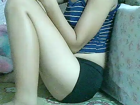 PinaySkinnyGirl's Live XXX Chat