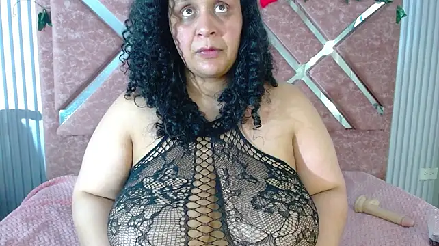 Danielaa_a Adlı Modelin Canlı XXX Sohbeti