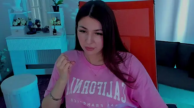 DiRosie Adlı Modelin Canlı XXX Sohbeti