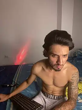 Kriss_Edwards' Live XXX Chat