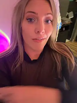 Онлайн чат XXX hollyharmd
