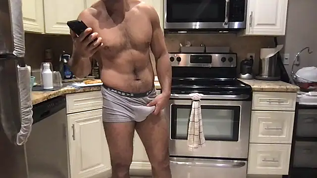 Živý XXX chat BigGuyMuscle