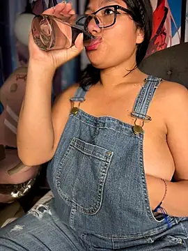 Chat XXX en directo de Im_Little