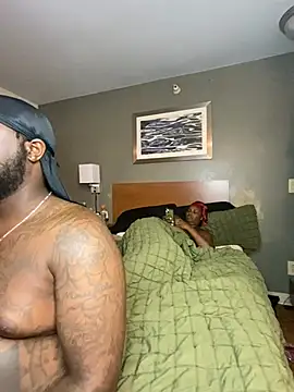 Chat +18 de Tattedupdek ao vivo