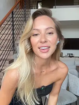 XXX chat uživo modela LiaLemo