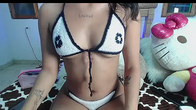 XXX chat uživo modela bratz_glloe