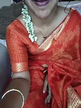 Cute-Smiely-Queen-Telugu Show Webcam