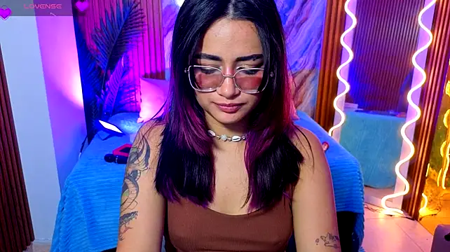 kristen_tay Live XXX-chat