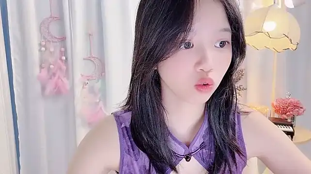 Yanys521 লাইভ XXX চ্যাট