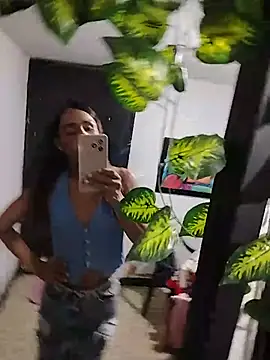 Chat XXX ao vivo de pretty_ariiel