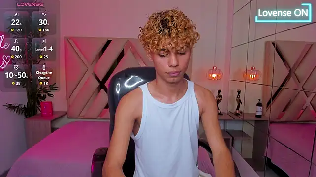 Chat +18 de Anyelo_Twink ao vivo