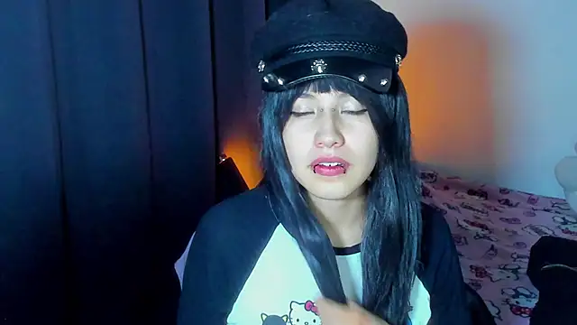 XXX chat uživo modela Akane-Mou