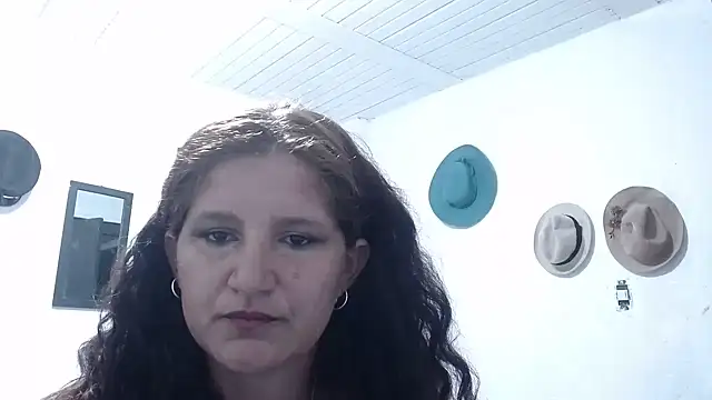 XXX chat uživo modela MarilinCarolina