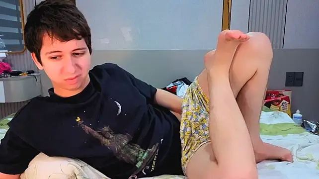 Онлайн чат XXX Timothy_Fox