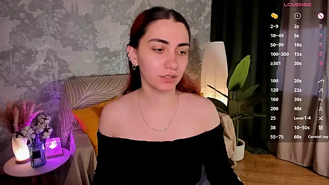 Chat XXX en directo de hannacheekss_