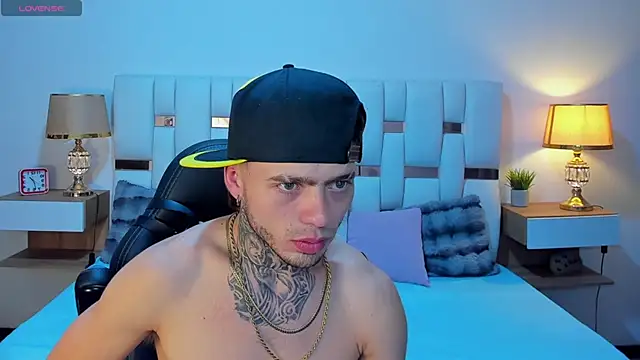 Zeus_damian21 Obrolan Langsung XXX