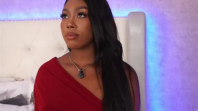 دردشة ThianaLopez الجنسية المباشرة