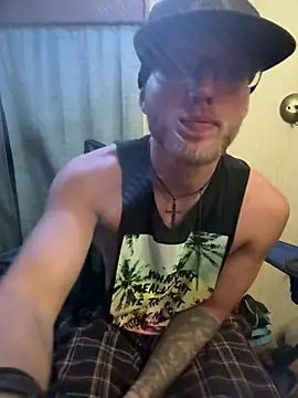 Silusgrai's Live XXX Chat