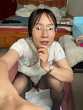liqinqin-5201 网络视讯表演