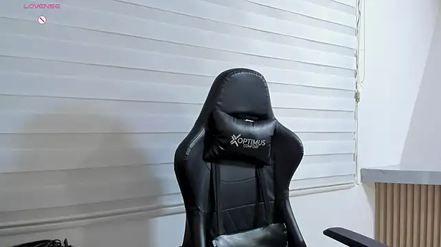 XXX chat uživo modela Rick_Adams