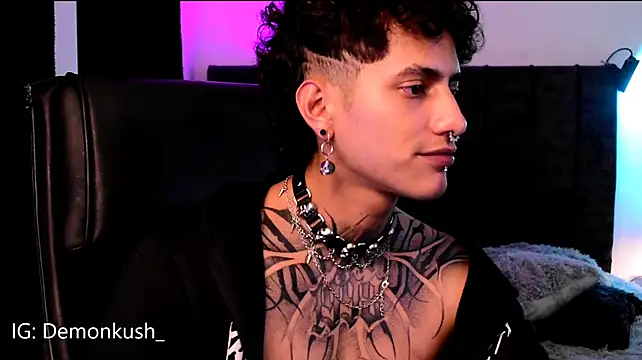 Czat XXX na żywo – DemonKush--