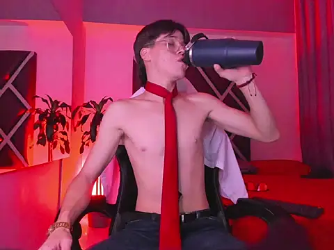 XXX chat uživo modela Axel_Royce