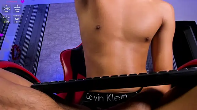 Chatroom XXX en direct de AndrewReed_