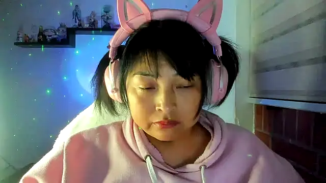 Онлайн чат XXX Shaddycute_