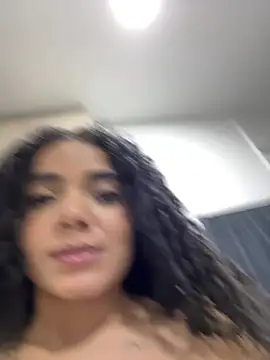 Curlyierr Live XXX-chat