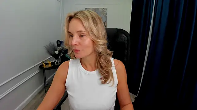 Sinty_Devis' Live XXX Chat
