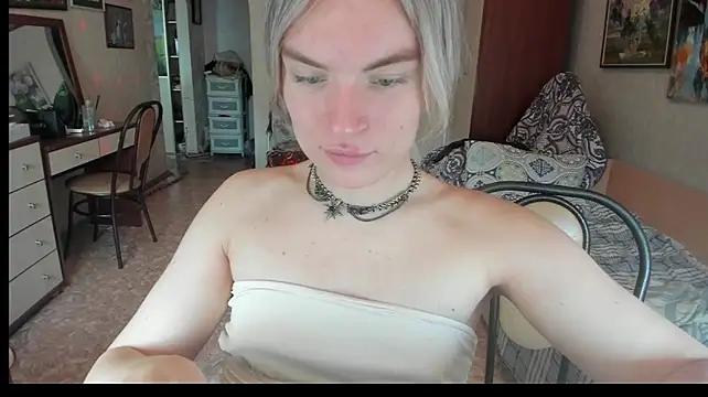 milliKira006 webcam show