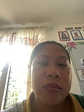 Pilipinalyn23 Adlı Modelin Canlı XXX Sohbeti