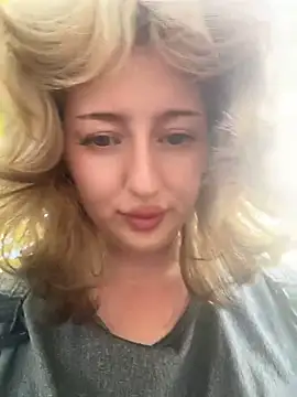 RonnieKiss' Live XXX Chat
