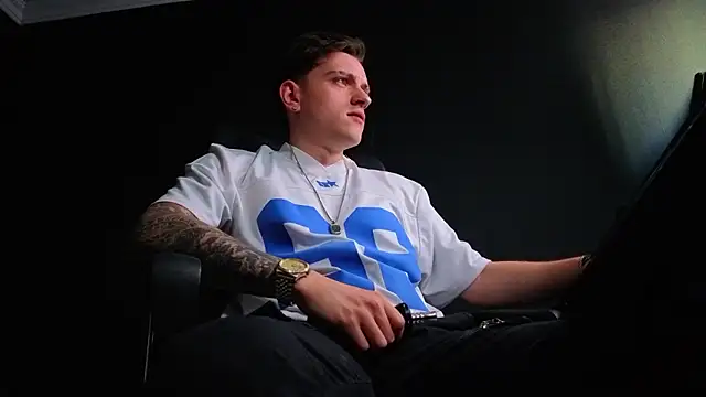 Chat XXX ao vivo de FelixStarkk