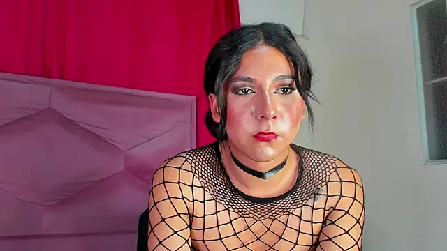 XXX chat uživo modela Hopemoretti