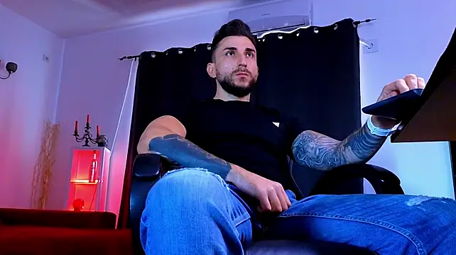 Chat XXX en directo de MightyAaron66