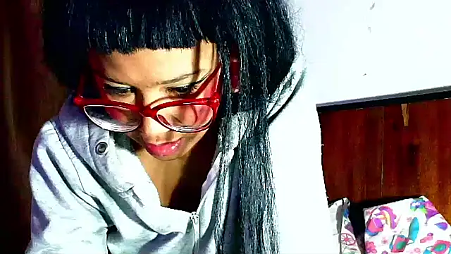 צ'אט XXX בשידור חי של xblackstarX1