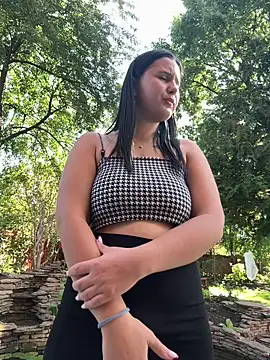 AriaLux_ Chat XXX in diretta