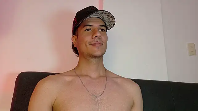 Czat XXX na żywo – Derek_stud_