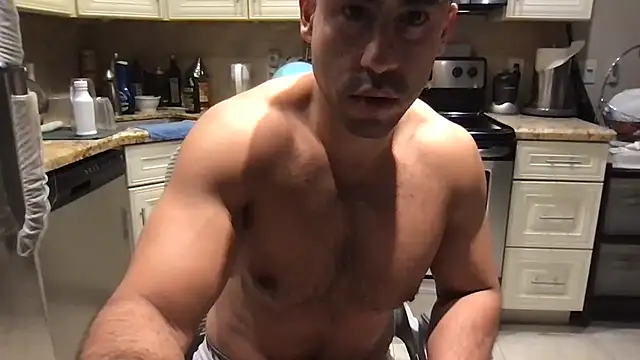 Chat +18 de BigGuyMuscle ao vivo