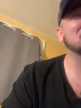 latenightguy Chat XXX live