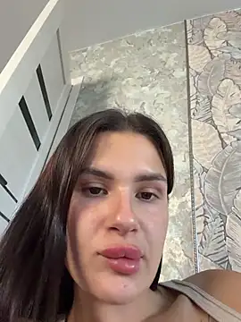 MiraReach Chat XXX live