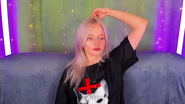AlessaKiss: онлайн-секс-чат