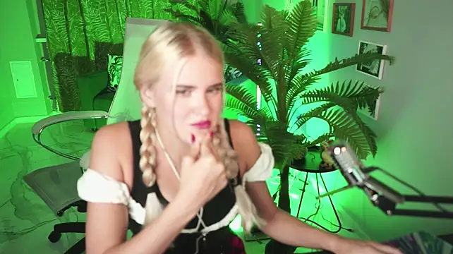 KattyWilde Chat XXX in diretta