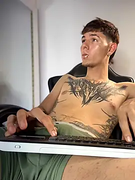 Czat XXX na żywo – Matthew_7