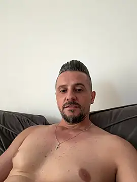 Živý XXX chat InsaneMattt
